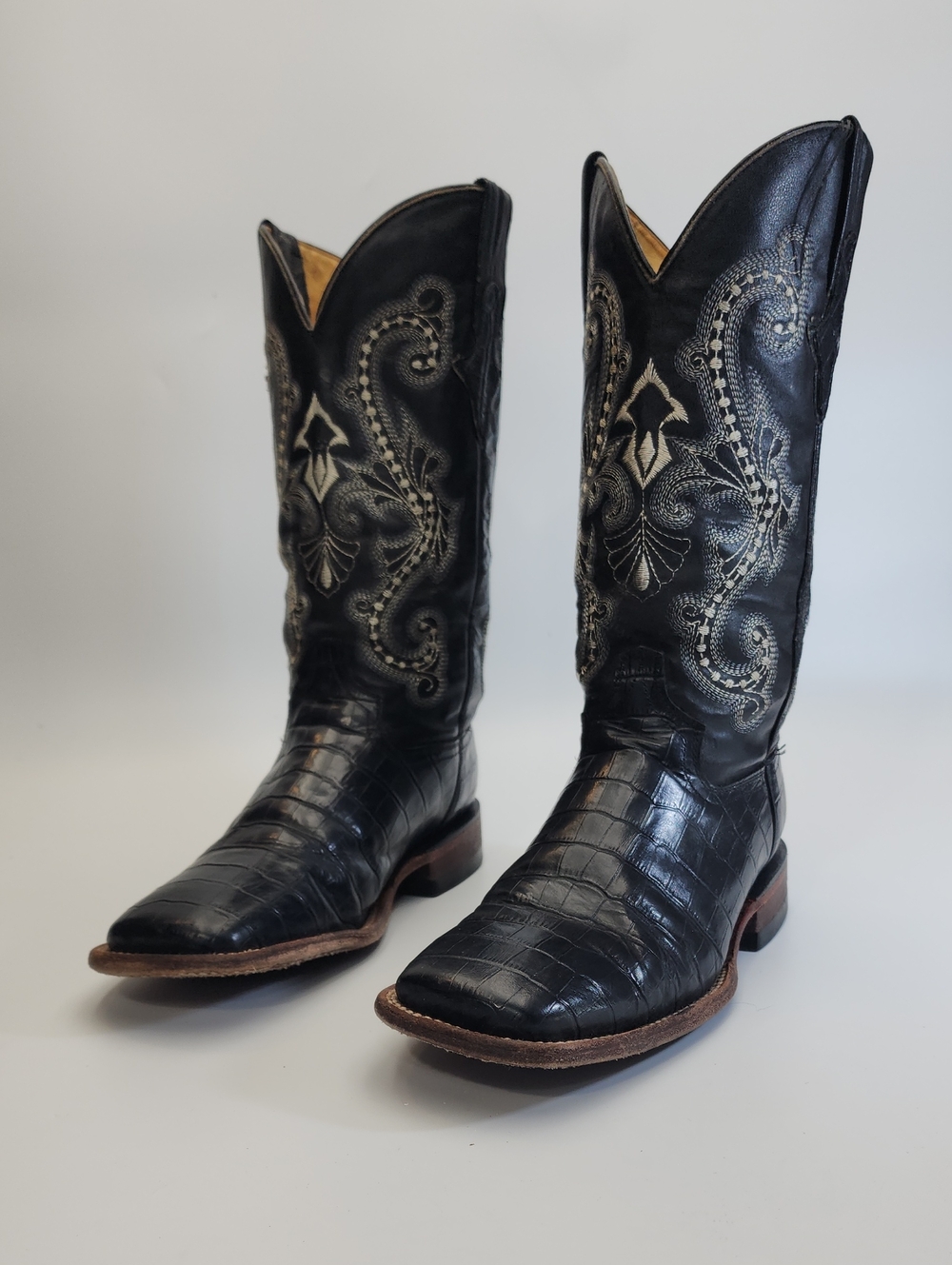 Ferrini Men's Black Pirarucu Crocodile Print Square Toe Western Boots Size 8.5 B